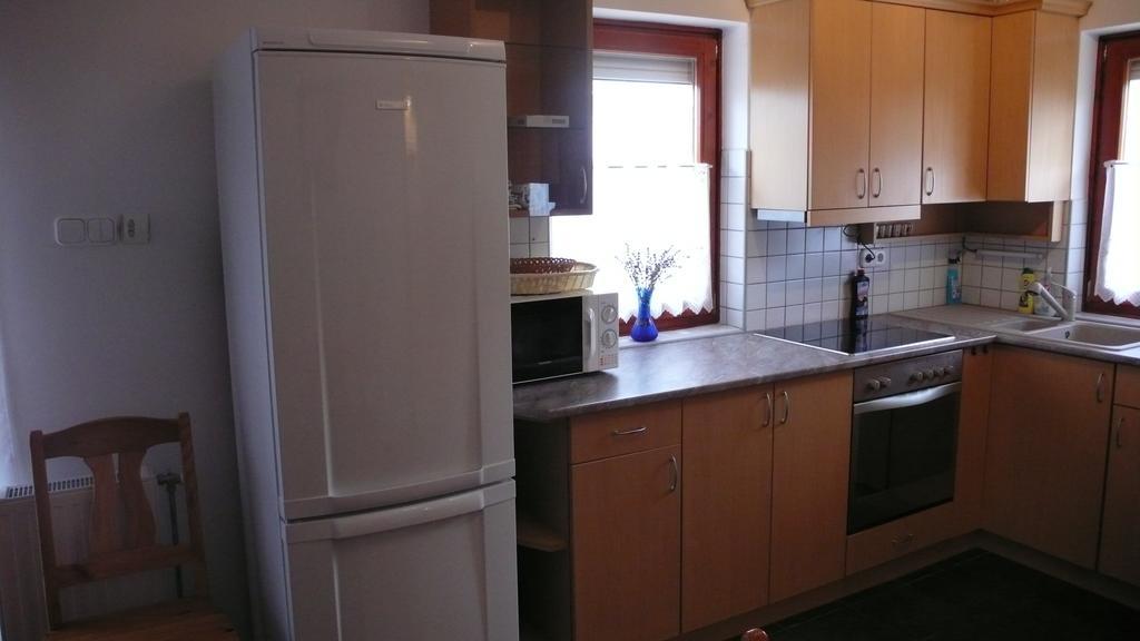Nyarido Apartman Apartment Alsoors Bagian luar foto