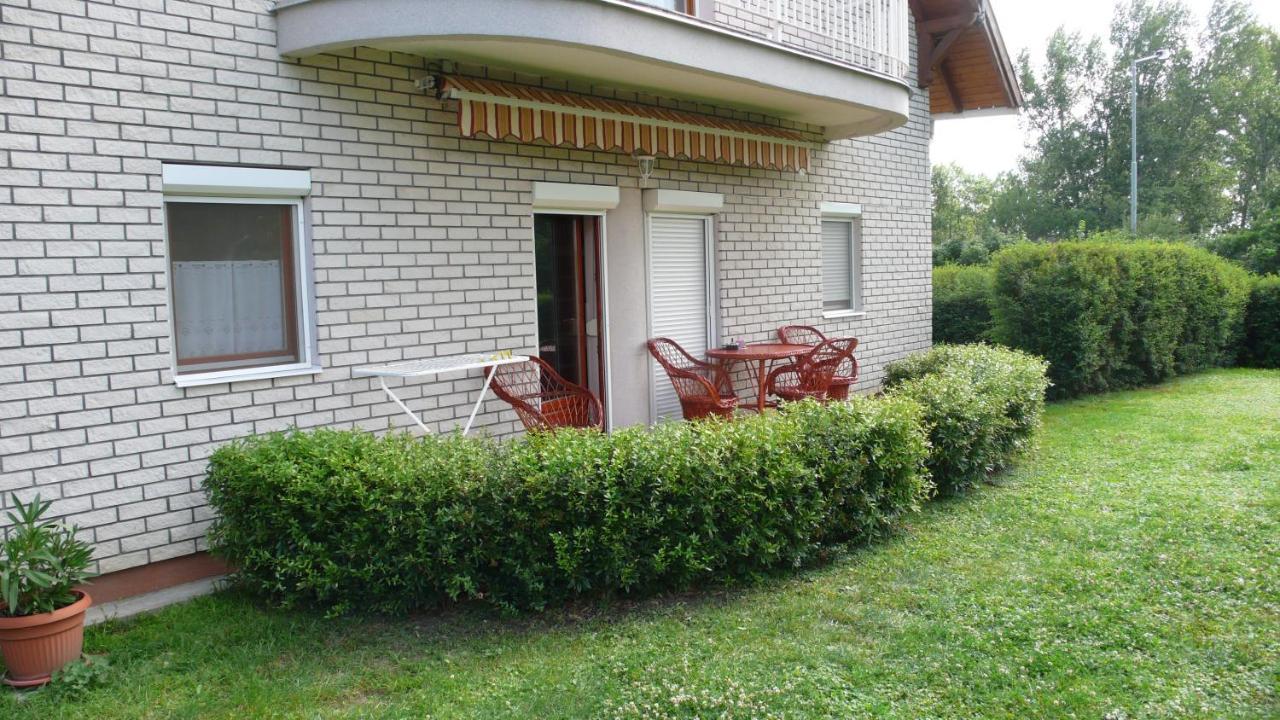 Nyarido Apartman Apartment Alsoors Bagian luar foto
